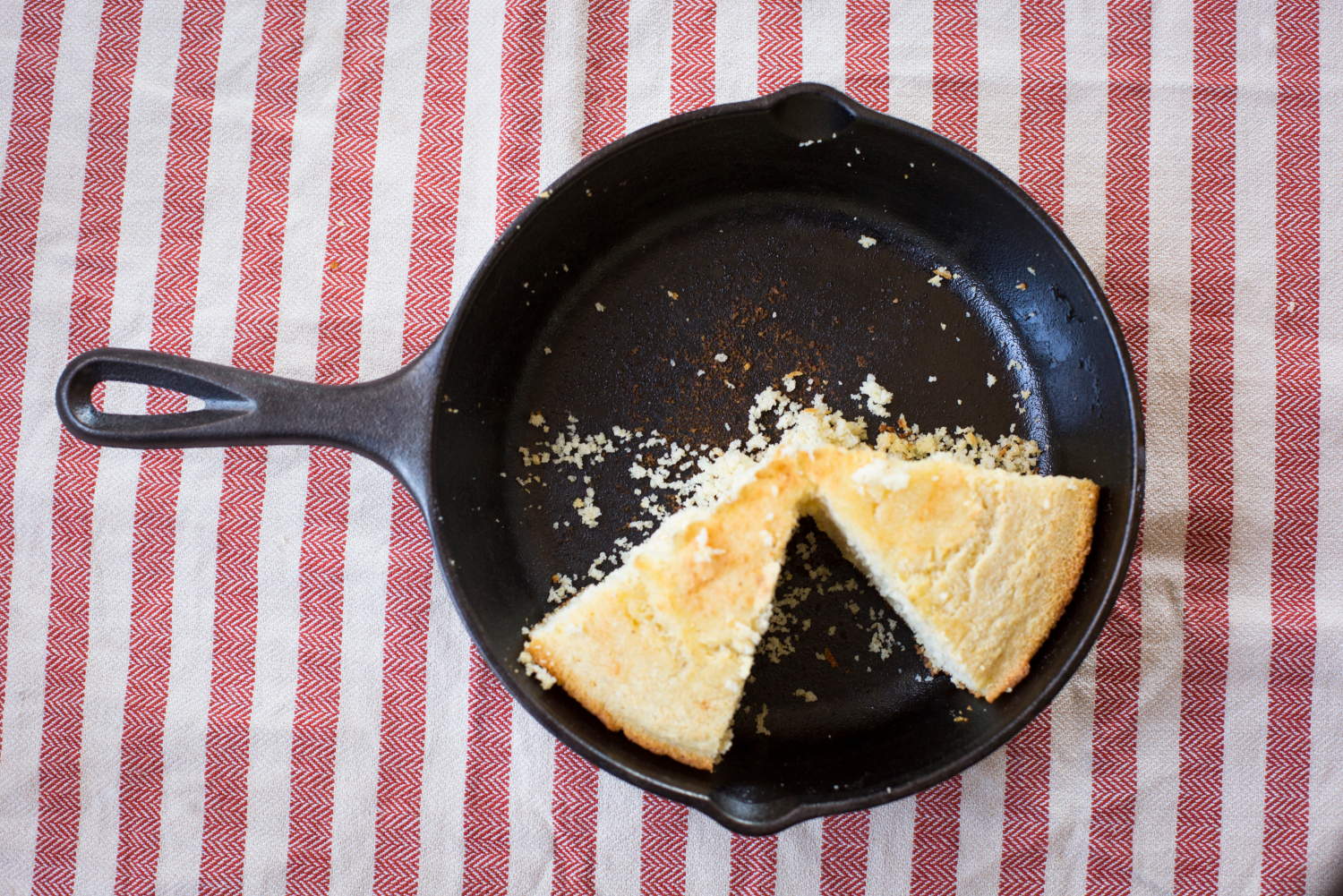 slide 2 of 2, Lodge Cast Iron Seasoned Skillet 13.25 Inch 1 ea, 1 ct