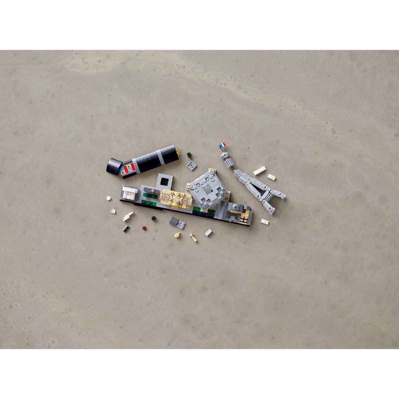 slide 4 of 5, LEGO Architecture Paris Skyline Building Set 21044, 1 ct