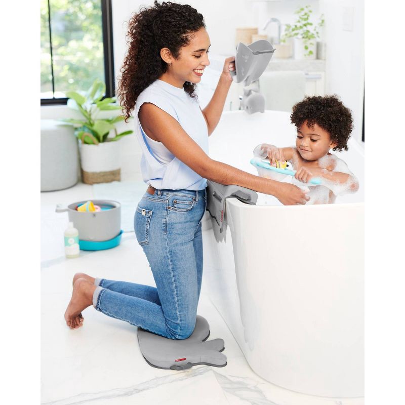 slide 8 of 13, Skip Hop Moby Waterfall Baby Bath Rinser - Gray, 1 ct