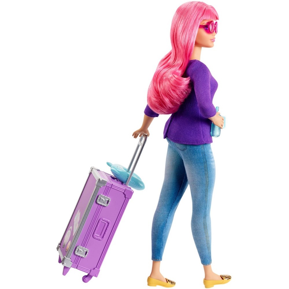 slide 4 of 8, Barbie Daisy Travel Doll & Kitten Playset, 1 ct