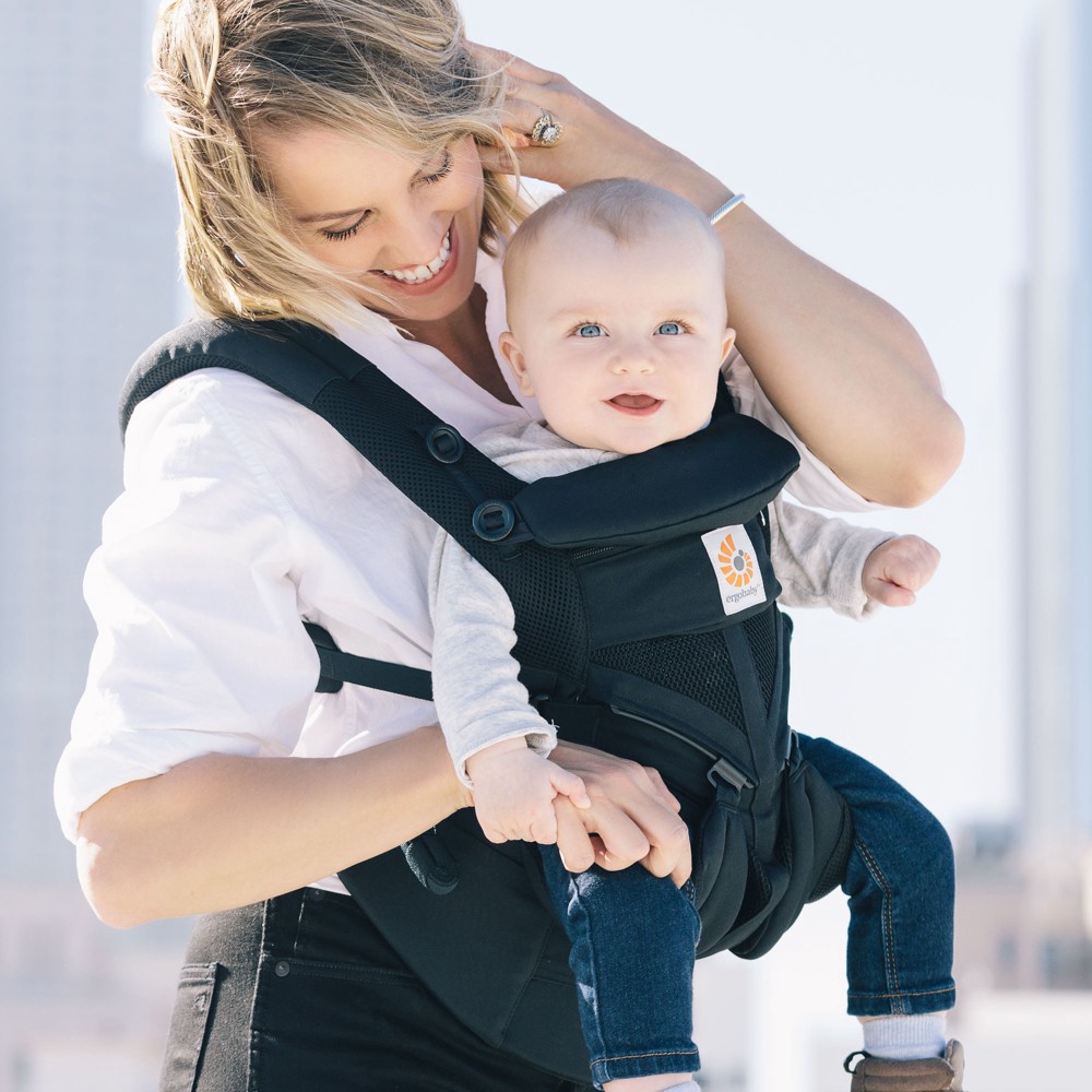 slide 6 of 7, Ergobaby Omni 360 Cool Air Mesh All Position Breatheable Baby Carrier with Lumbar Support - Onyx Black 7-45lb, 1 ct