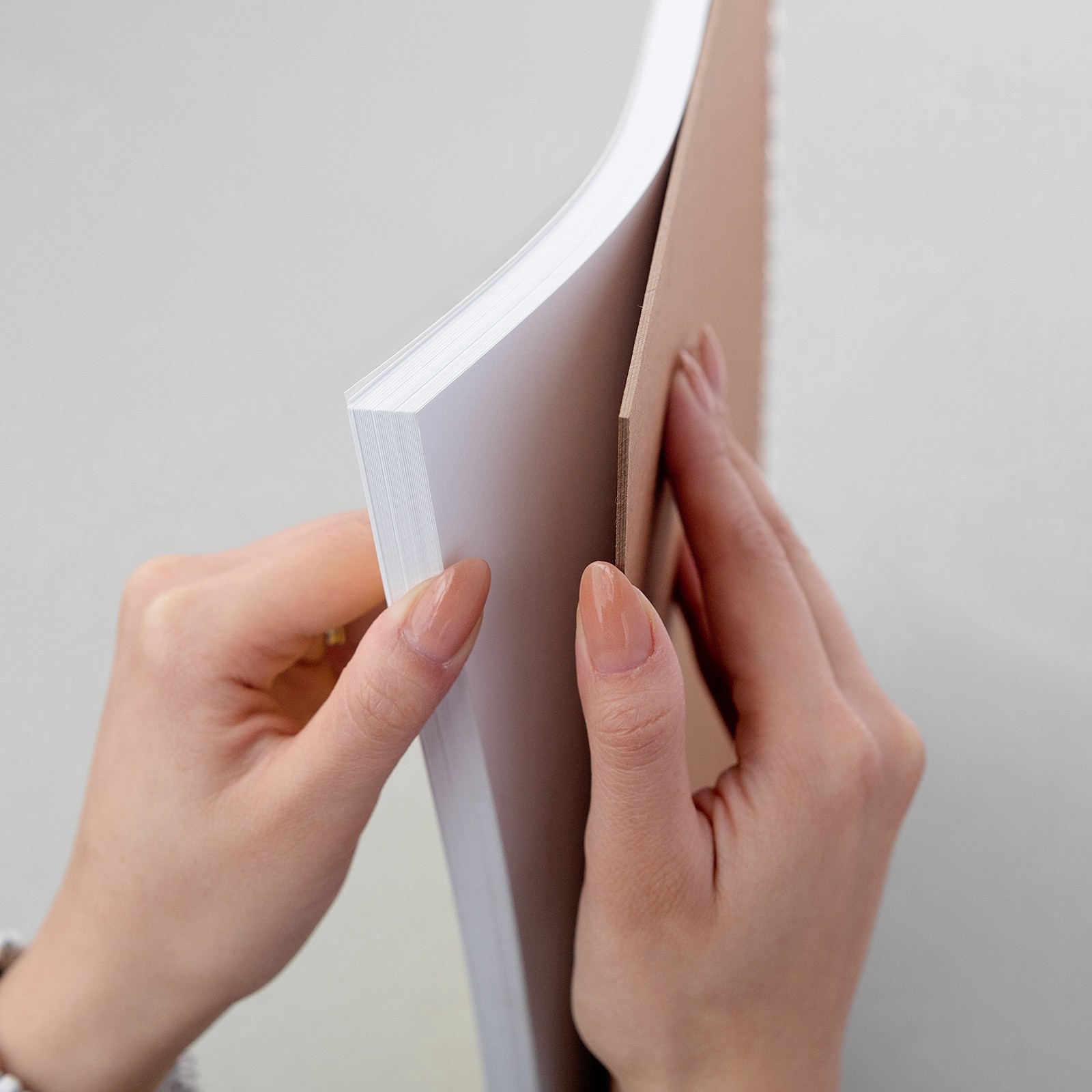 slide 3 of 5, Strathmore 400 Series Mixed Media Paper Pad, 11 in x 14 in