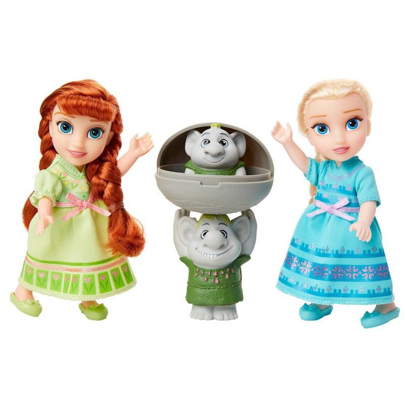 slide 1 of 11, Disney Frozen 2 Petite Surprise Trolls Gift Set, 1 ct