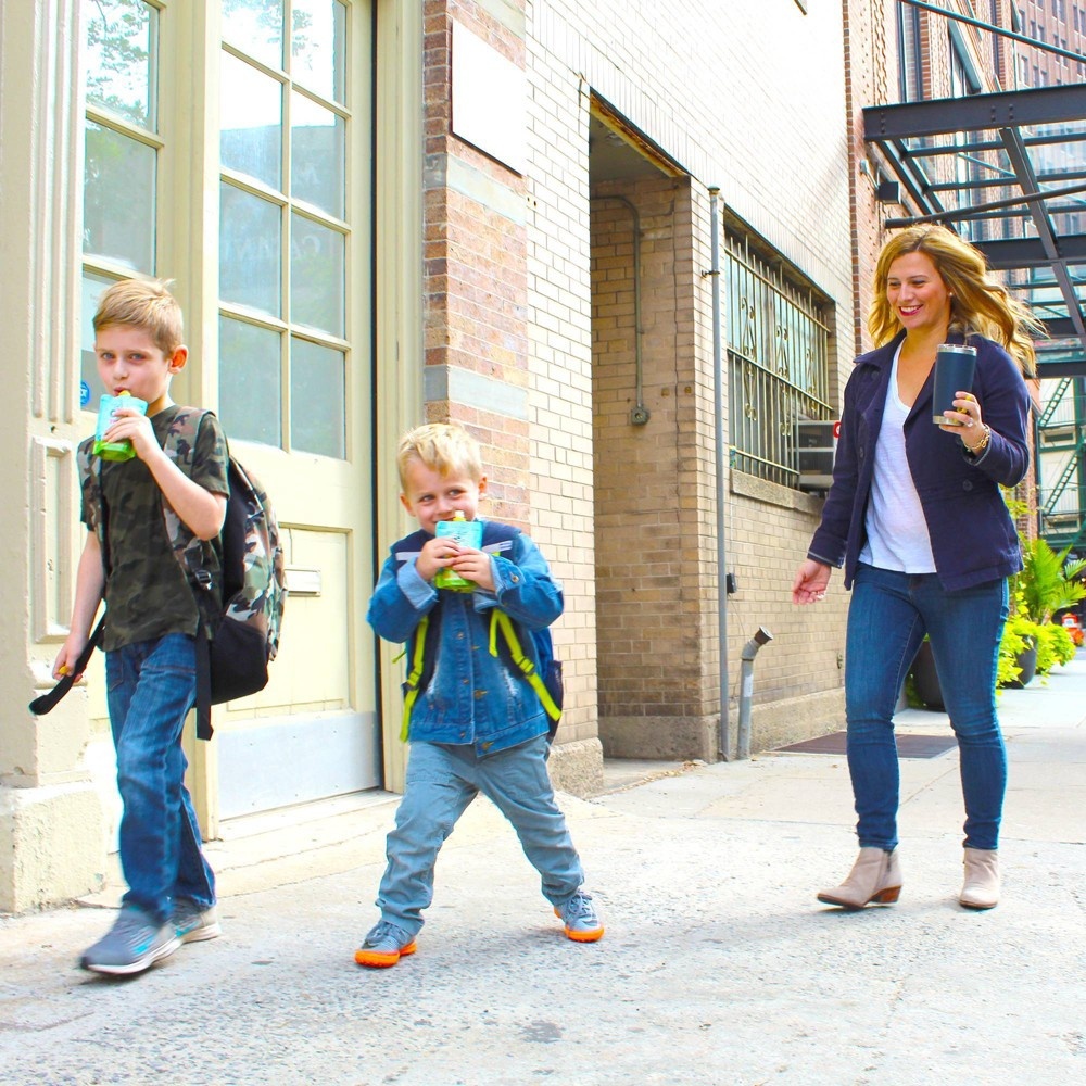 slide 5 of 6, GoGo squeeZ Kids' SmoothieZ, Strawberry Banana, 4 oz, 4 ct