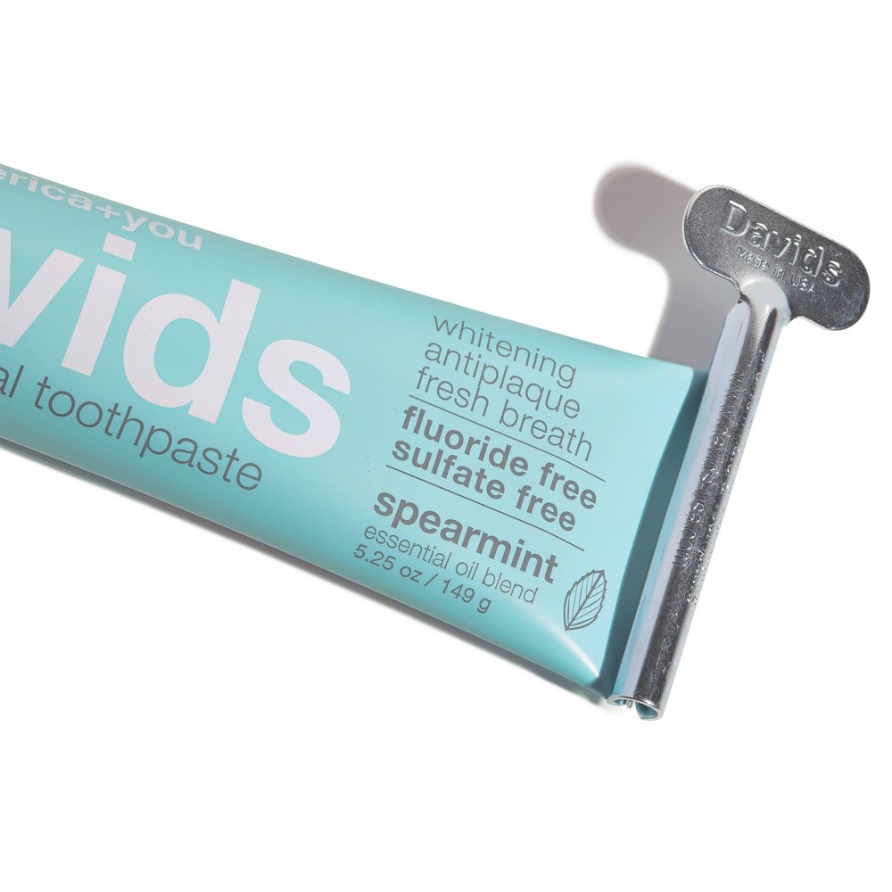 slide 3 of 7, Davids Antiplaque & Whitening Premium Natural Toothpaste Fluoride Free Spearmint, 5.25 oz