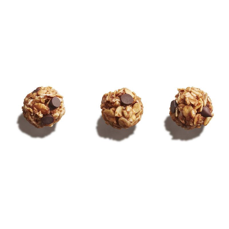 slide 2 of 4, MadeGood Chocolate Chip Granola Minis - 3.5oz, 3.5 oz