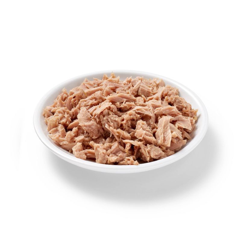 slide 2 of 3, Premium Wild Skipjack Chunk Light Tuna in Water and Sea Salt - 5oz - Good & Gather™, 5 oz