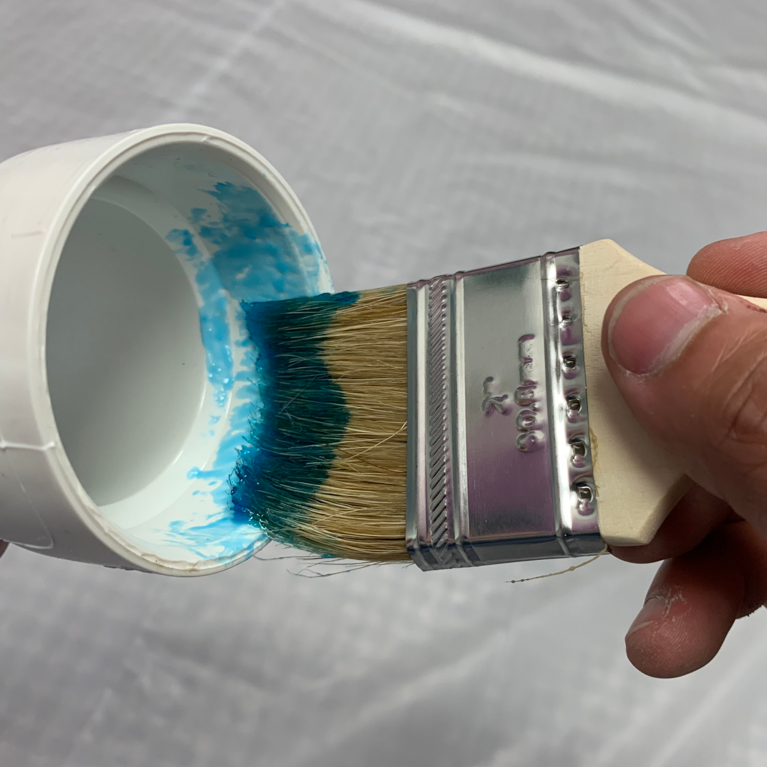 slide 2 of 2, Linzer 2 Chip Brush, 2 in