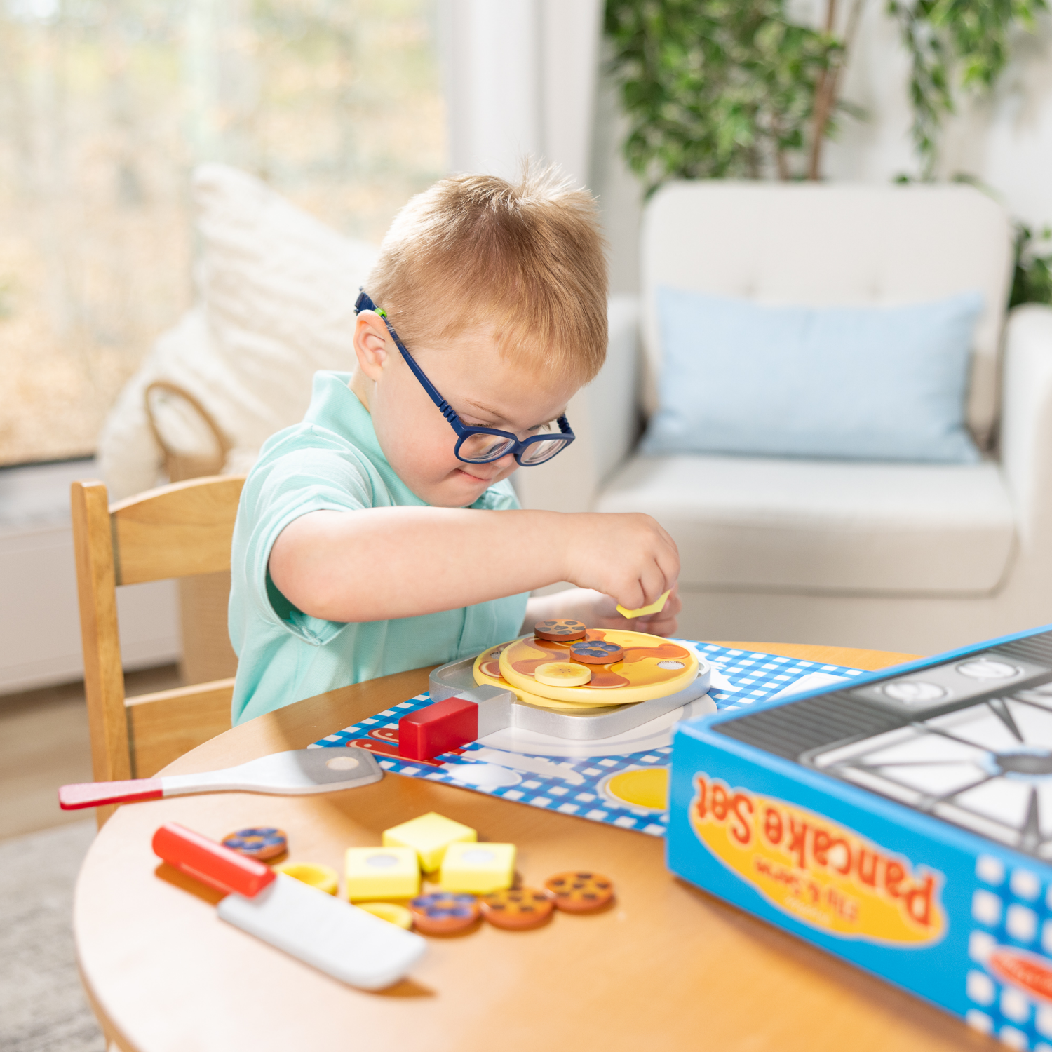 slide 2 of 8, Melissa & Doug Flip And Serve Pancake Set (19 Pcs) - Wooden Breakfast Play Food, 19 ct