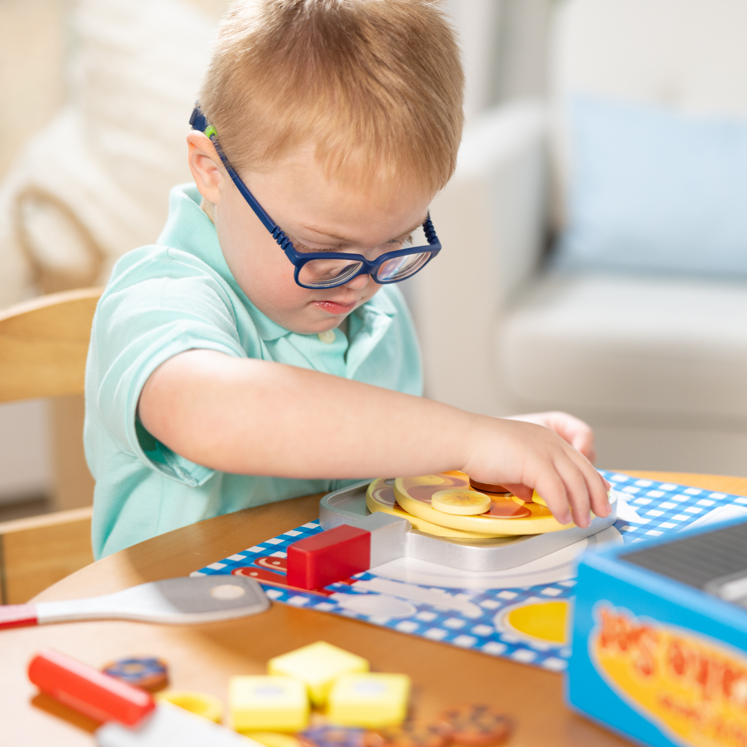 slide 4 of 8, Melissa & Doug Flip And Serve Pancake Set (19 Pcs) - Wooden Breakfast Play Food, 19 ct