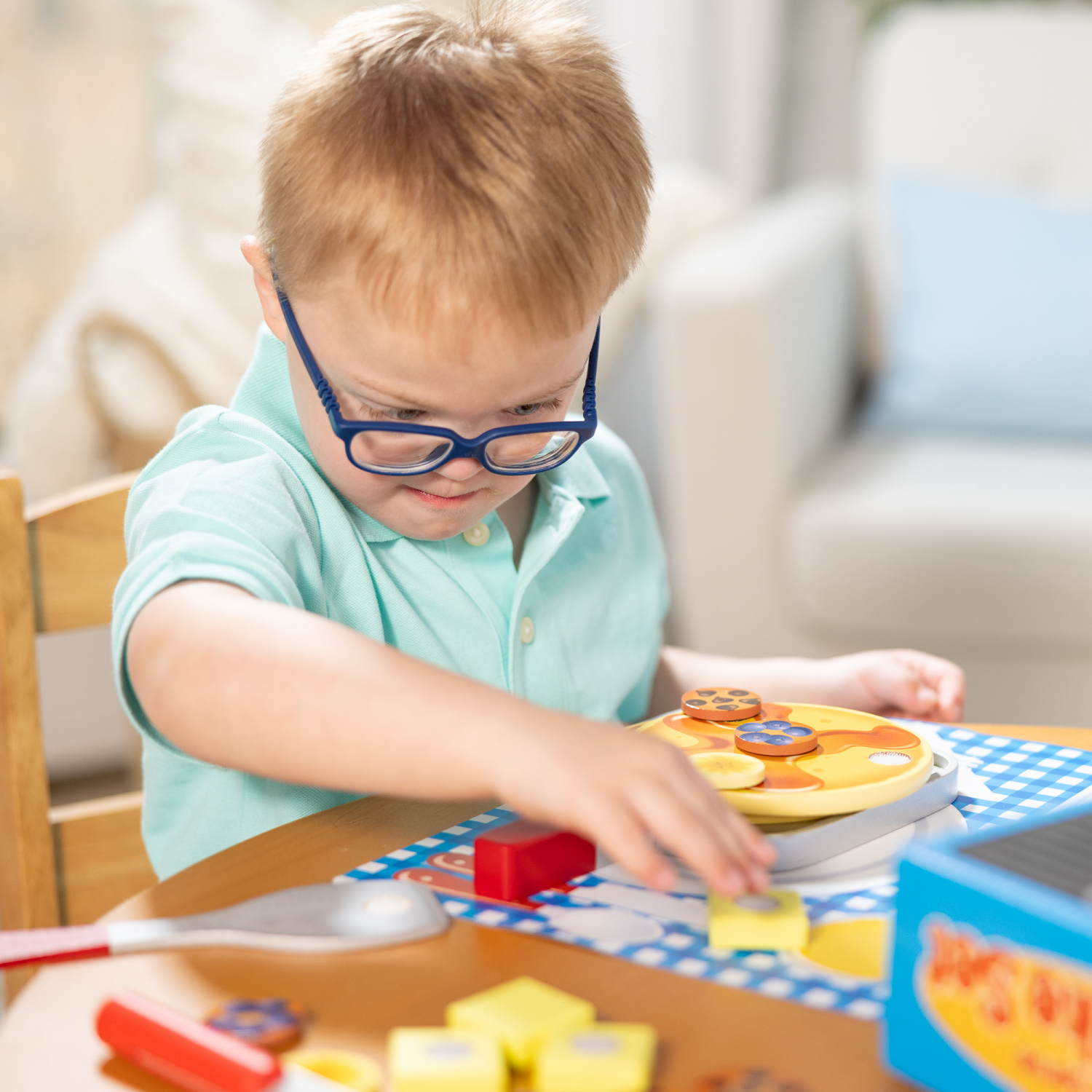 slide 5 of 8, Melissa & Doug Flip And Serve Pancake Set (19 Pcs) - Wooden Breakfast Play Food, 19 ct