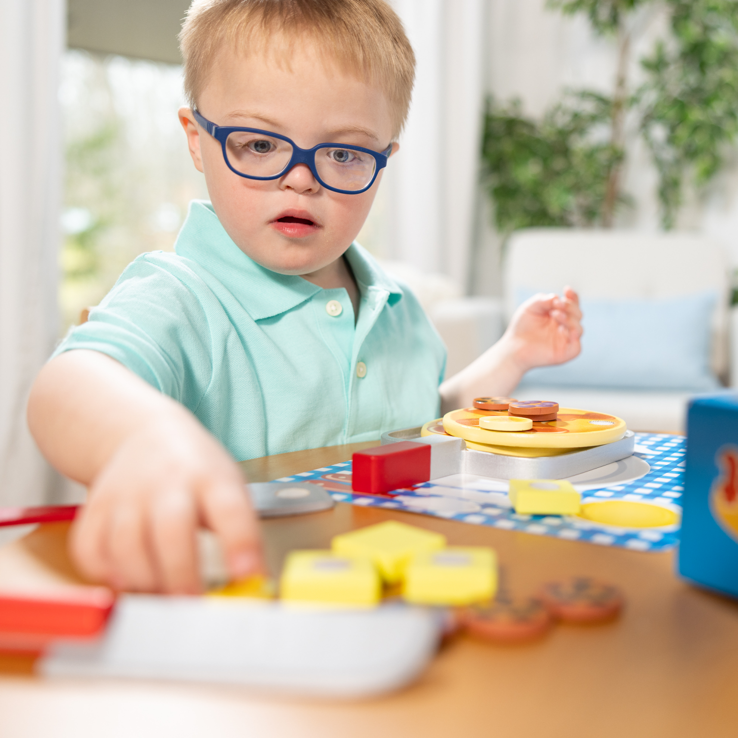 slide 8 of 8, Melissa & Doug Flip And Serve Pancake Set (19 Pcs) - Wooden Breakfast Play Food, 19 ct