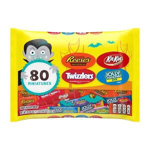 slide 1 of 1, KIT KAT, REESE'S and TWIZZLERS Assorted Flavored, Halloween Candy Bag, 20.4 oz (60 Pieces), 20.4 oz