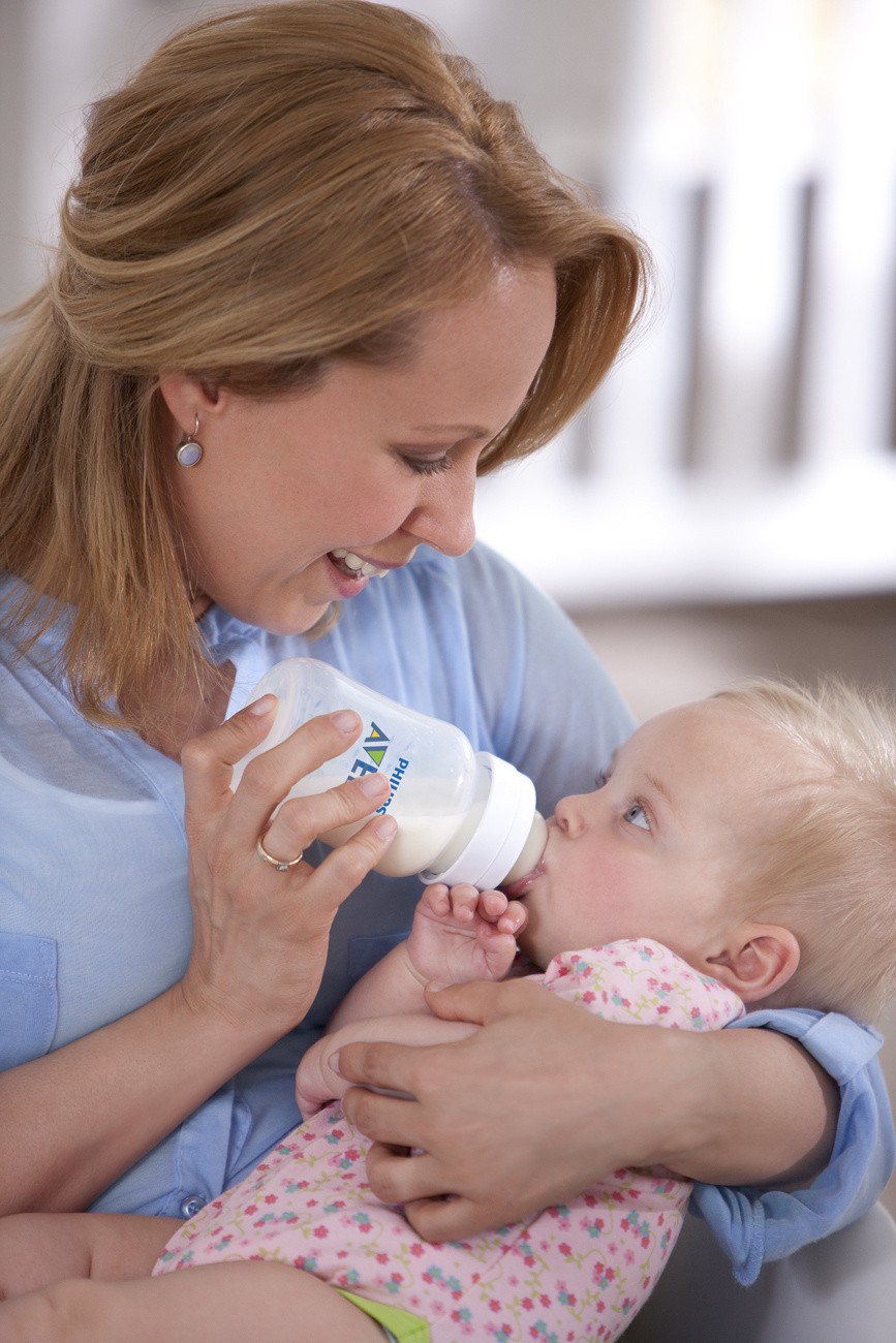 slide 4 of 4, Philips Avent Anti-colic Baby Bottles, 11oz, 2pk, Clear, SCY106/02, 2 ct