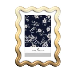 ROOM & RETREAT Room and Retreat Tabletop Gold Wavy Picture Frame 5 X 7