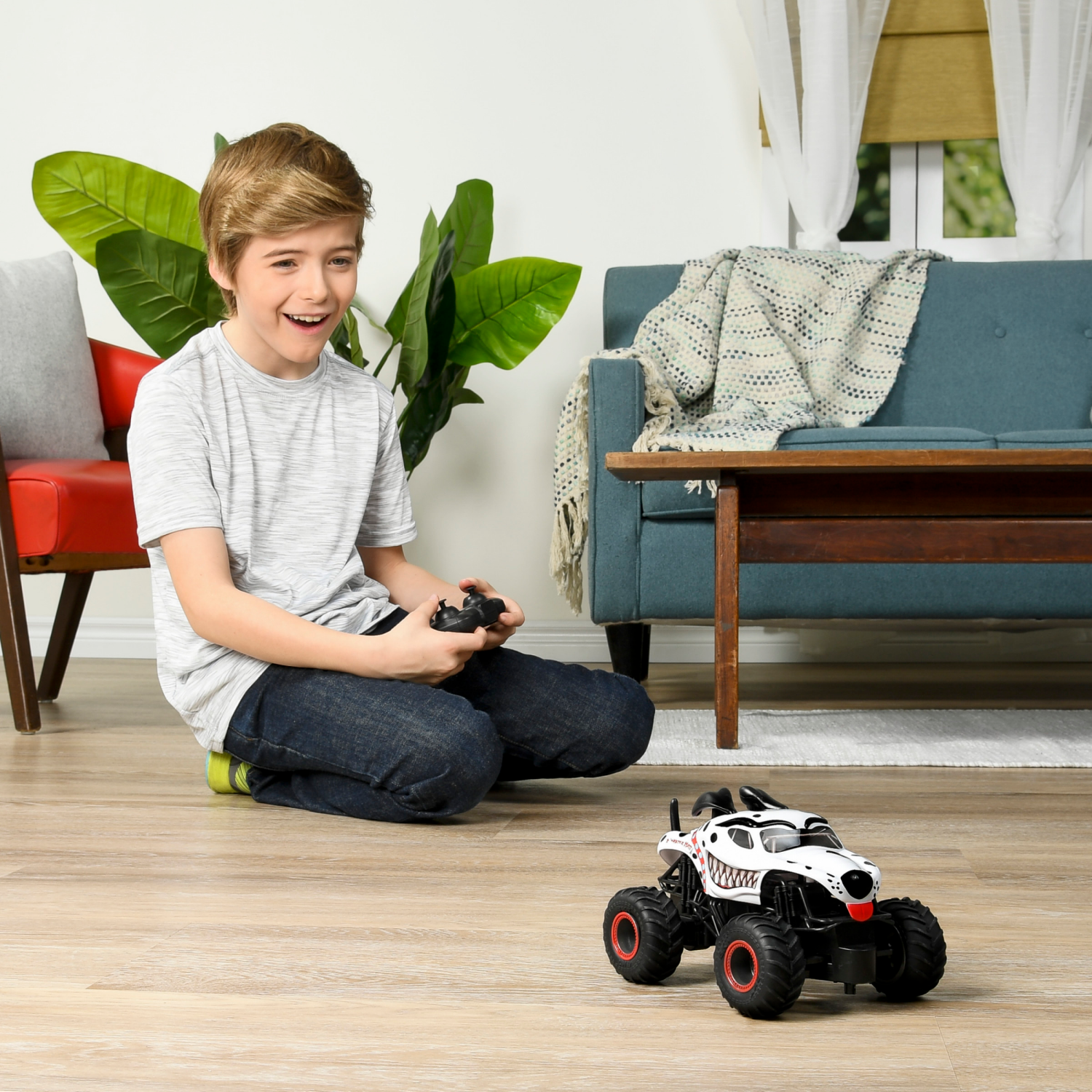 slide 8 of 8, Monster Jam, Official Remote Control Monster Truck, 1:24 Scale, 2.4 GHz, for Ages 4 and Up (Styles May Vary), 1 ct