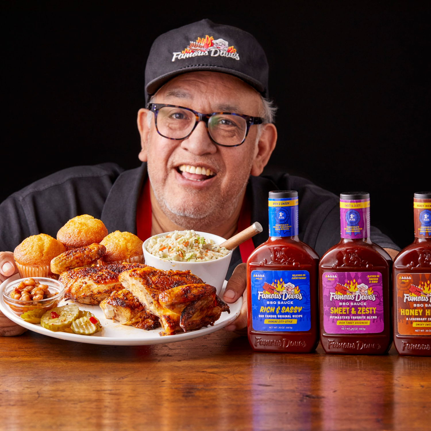 slide 2 of 4, Famous Dave's Sweet & Zesty BBQ Sauce, 20 oz