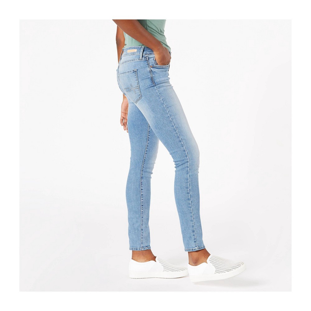 slide 3 of 3, DENIZEN from Levi's Women's Mid-Rise Skinny Jeans - Daybreak 12 Short, 1 ct