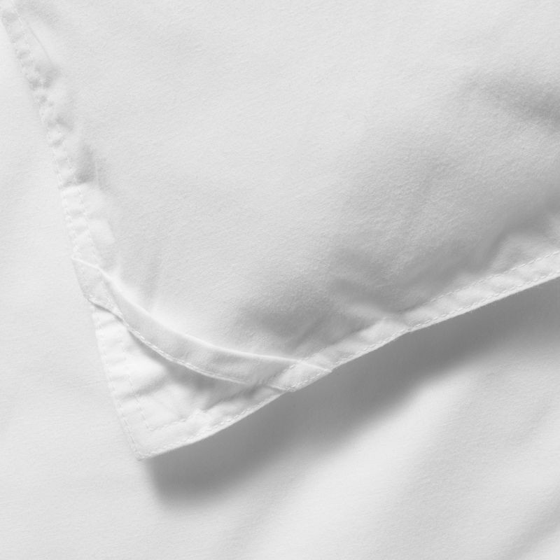 slide 3 of 7, Full/Queen Light Weight Premium Down Alternative Comforter - Casaluna™: Hypoallergenic, 250 Thread Count, Percale Weave, 1 ct
