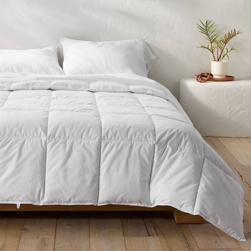 slide 1 of 7, Full/Queen All Season Premium Down Alternative Comforter - Casaluna™: Hypoallergenic, 250 Thread Count, Percale Weave, 1 ct