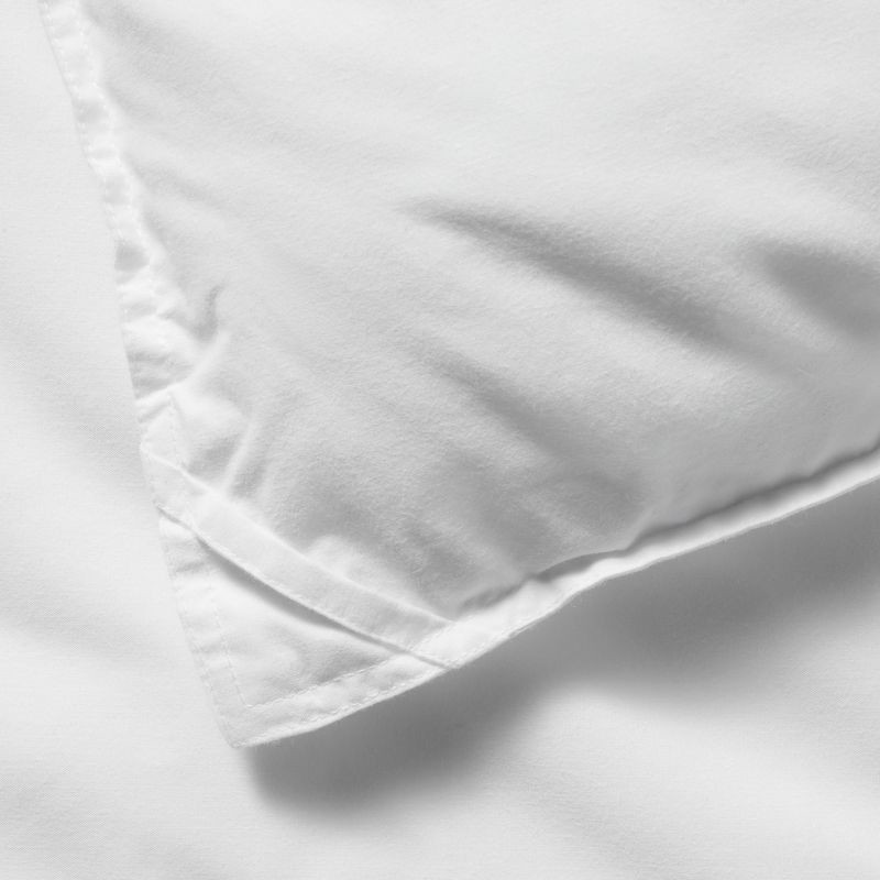 slide 3 of 7, Full/Queen Ultra Weight Premium Down Alternative Comforter - Casaluna™: Hypoallergenic, 250 Thread Count, Percale Weave, 1 ct