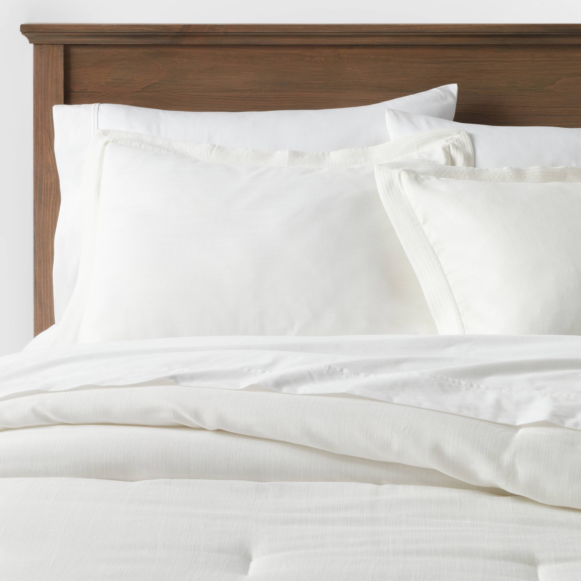 slide 1 of 4, King Family-Friendly Comforter & Sham Set White Chambray - Threshold, 1 ct