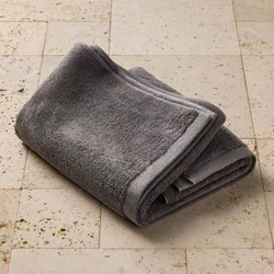 Organic Bath Towel Dark Gray - Casaluna™: Heavyweight 550-800 GSM, Low Lint, Fade-Resistant, GOTS Certified