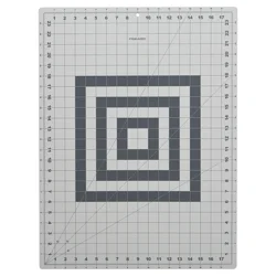 Fiskars Cutting Mat 18x24 Inch