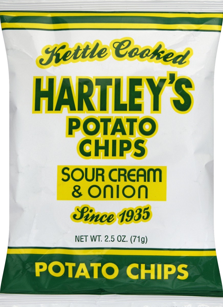 slide 5 of 5, Hartley's Sour Cream & Onion Chips, 4 oz