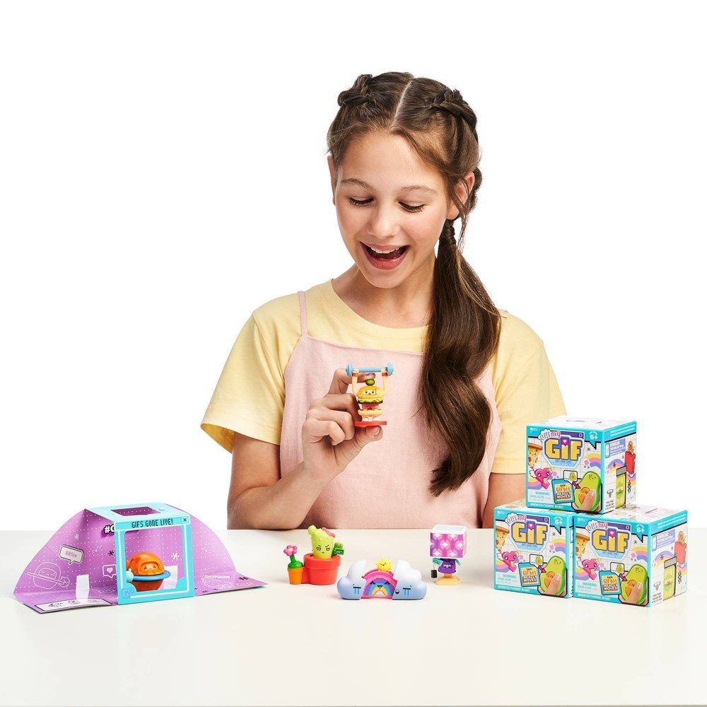 slide 13 of 17, Oh My Gif Oh! My Gif Gifbit Figurine, 1 ct