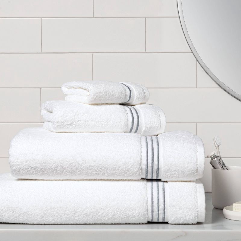 Spa Plush Bath Towel Light Gray - Threshold
