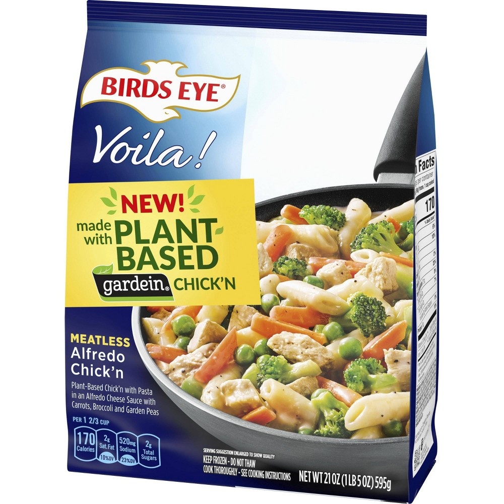 slide 3 of 3, Birds Eye Voila! with Gardein Chick'n Alfredo, 21 oz