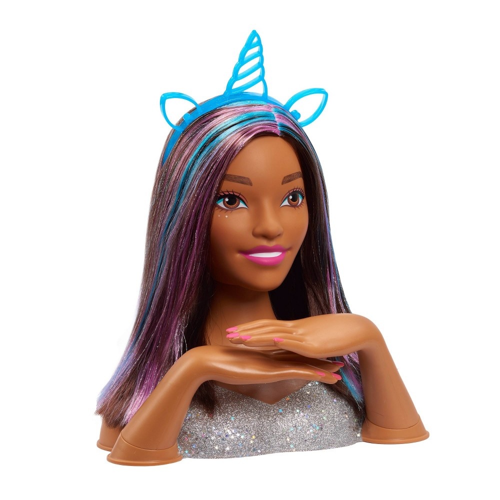 slide 3 of 9, Barbie Deluxe Glitter and Go Styling Head, Brown Hair, 20 ct