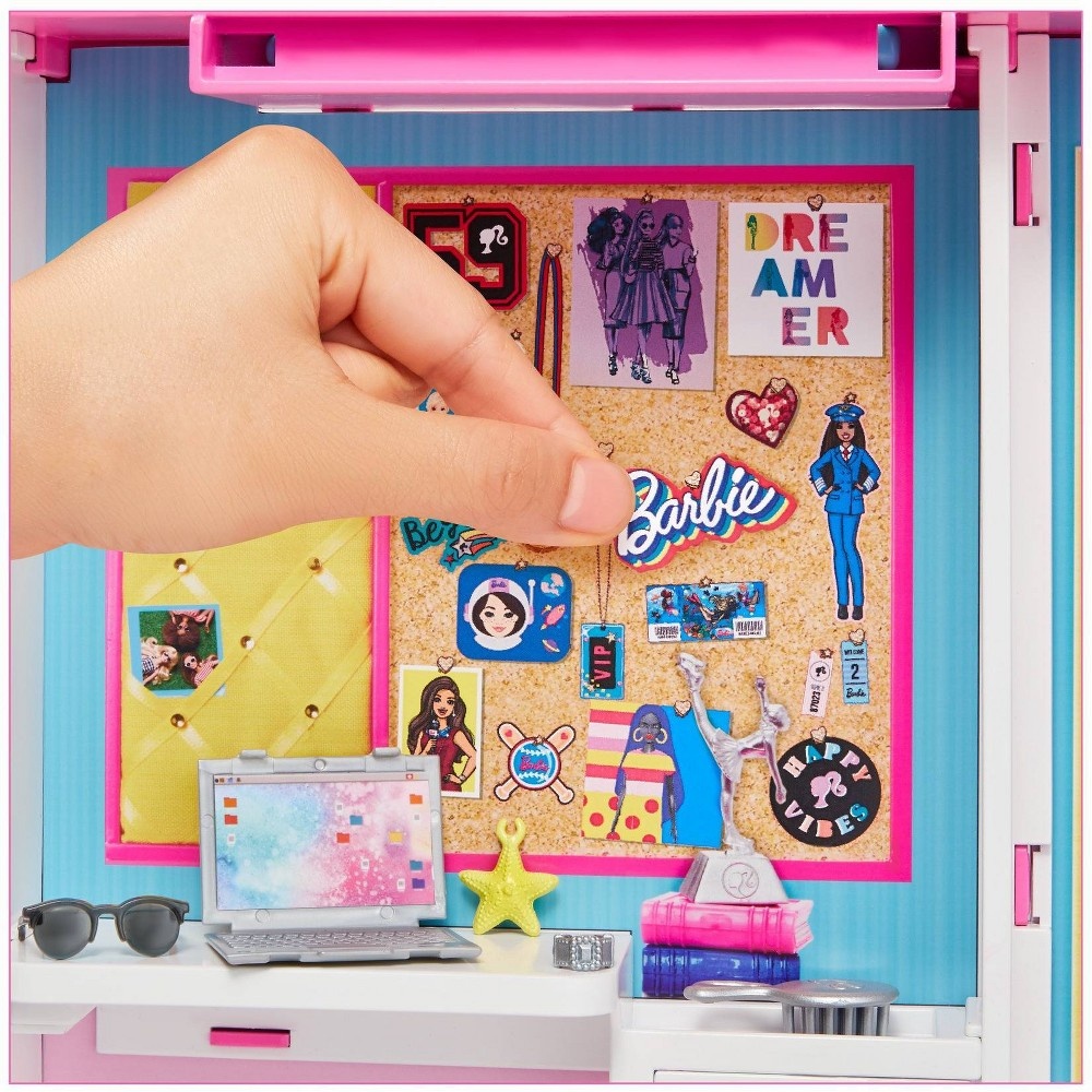 slide 4 of 6, Barbie Dream Closet Playset, 1 ct