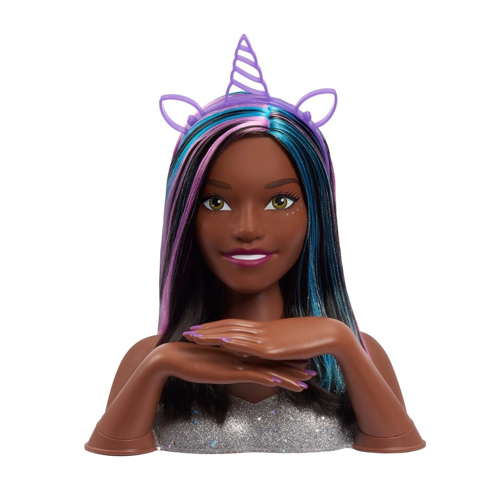 slide 4 of 9, Barbie Deluxe Glitter and Go Styling Head, Black Hair, 20 ct