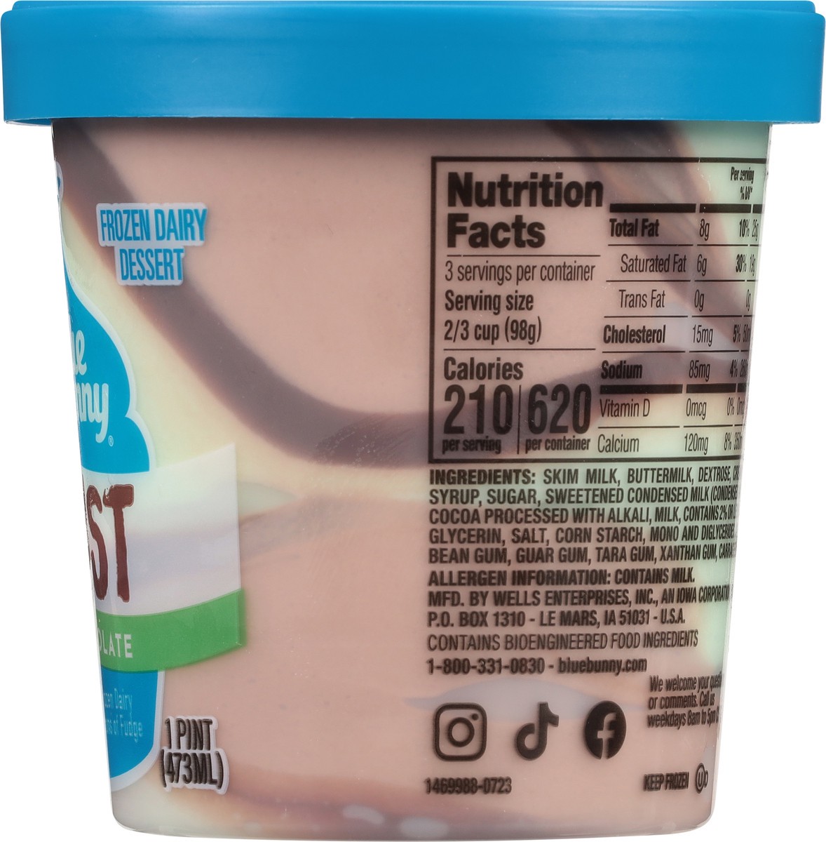 slide 10 of 12, Blue Bunny Twist Mint Chocolate Frozen Dessert, 16 fl oz Pint, 16 fl oz