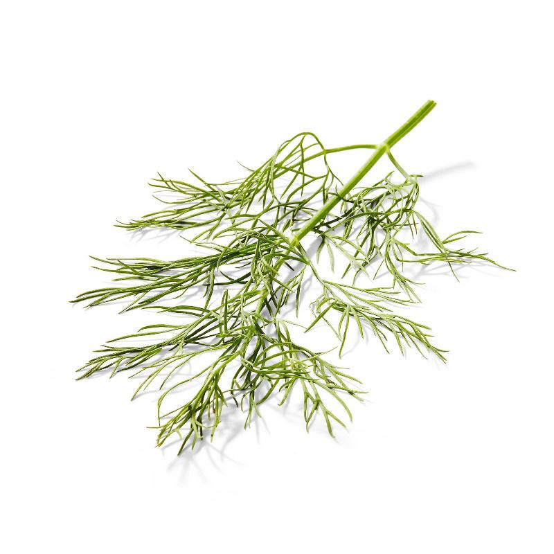 slide 2 of 4, Organic Dill - 0.5oz - Good & Gather™, 0.5 oz