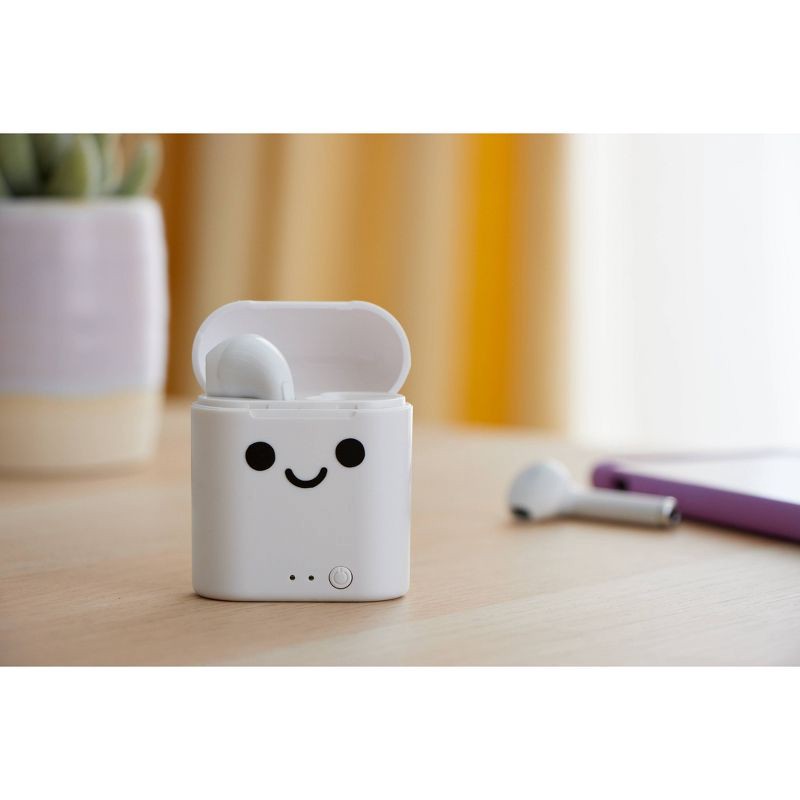 slide 6 of 9, Cricut Joy Removable Smart Vinyl Black: Craft Cutting Material, PET, 5.5" x 48", Compatible with Joy Machine, 1 ct