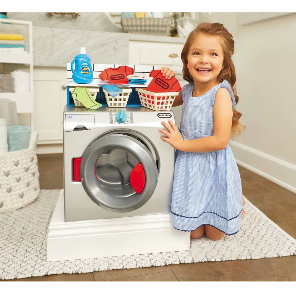 slide 4 of 6, Little Tikes First Real Washer Realistic Pretend Play Appliance, 1 ct