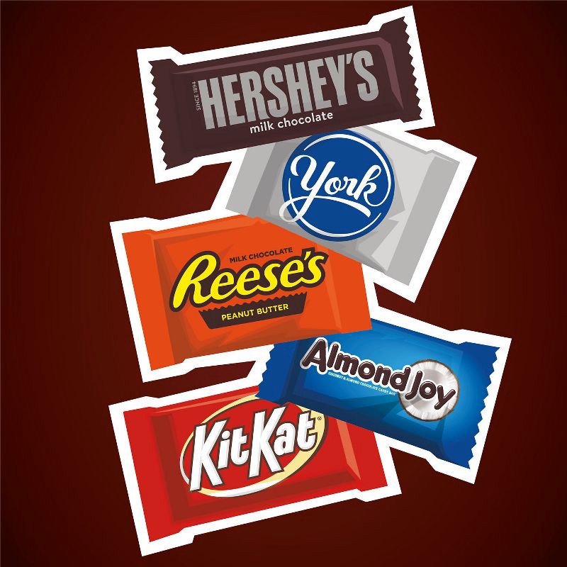 slide 5 of 6, HERSHEY's Hershey Milk and Dark Chocolate Assortment Snack Size Candy - 33.43oz, 33.43 oz