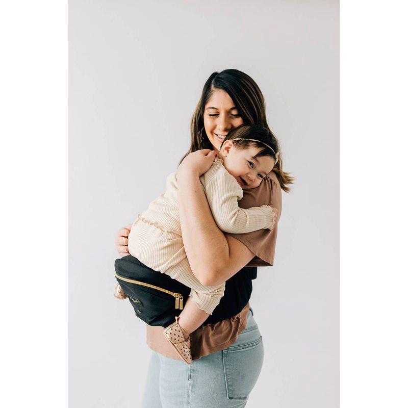 slide 14 of 16, Tushbaby Hip Seat Baby Carrier - Black/Gold, 1 ct