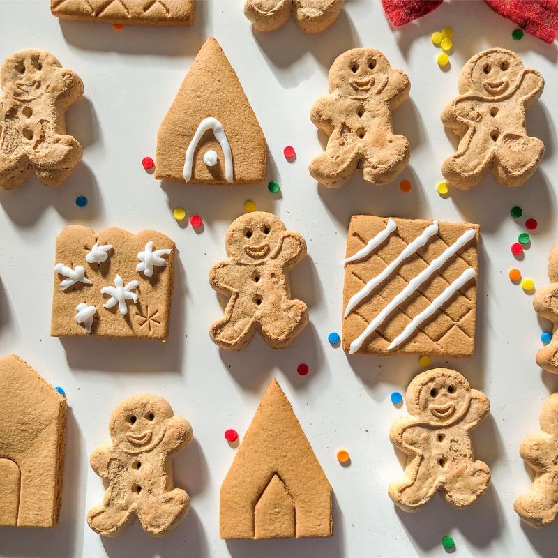 slide 8 of 11, Buddy Biscuits Gingerbread Flavor Holiday Dog Treats - 16oz, 16 oz