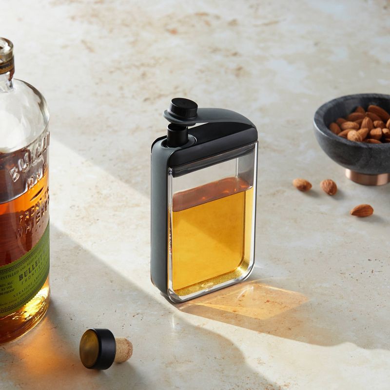 slide 3 of 10, Houdini Discreet Flask, 1 ct