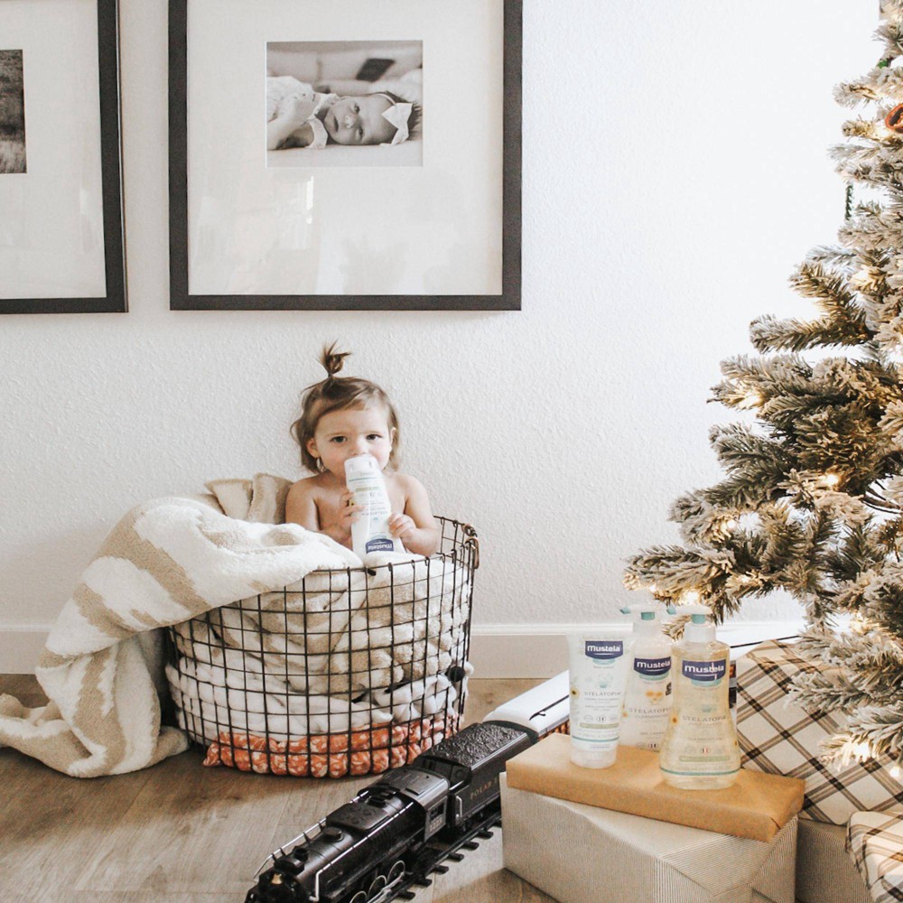 slide 3 of 6, Mustela Stelatopia Cleansing Baby Oil for Eczema Prone Skin - 16.9 fl oz, 16.9 fl oz