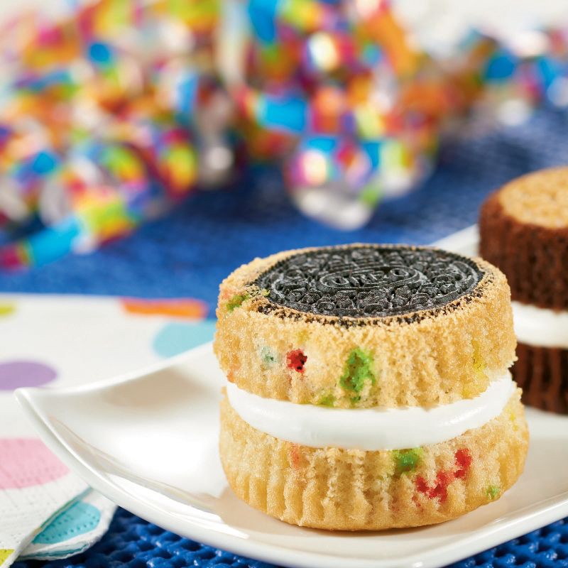 slide 6 of 13, Oreo Birthday Cake Creme Chocolate Sandwich Cookies Family Size - 17oz, 17 oz