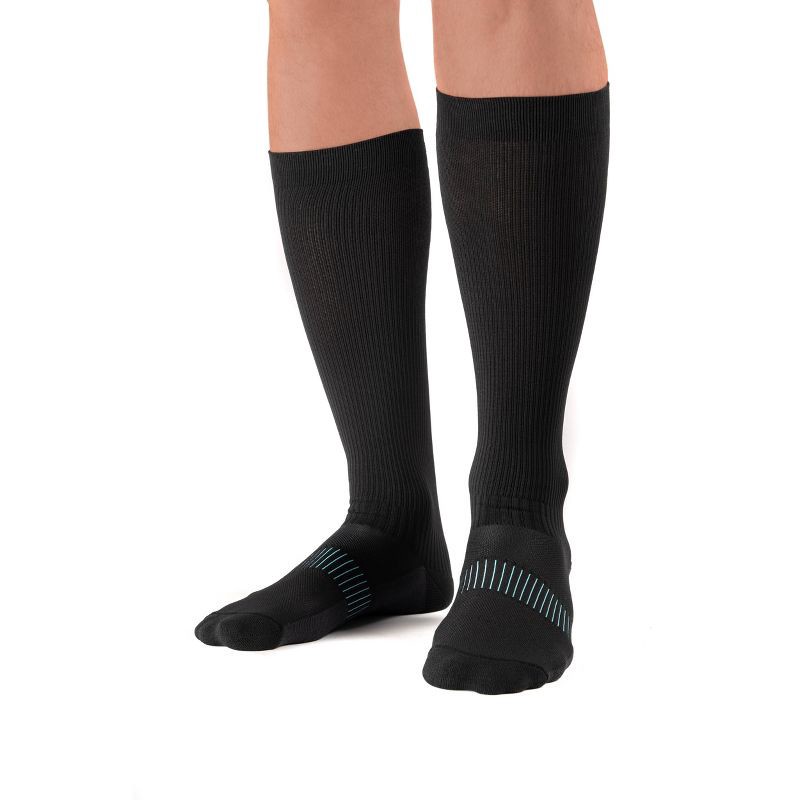 slide 2 of 4, Copper Fit Ice Compression Socks - S/M, 1 ct