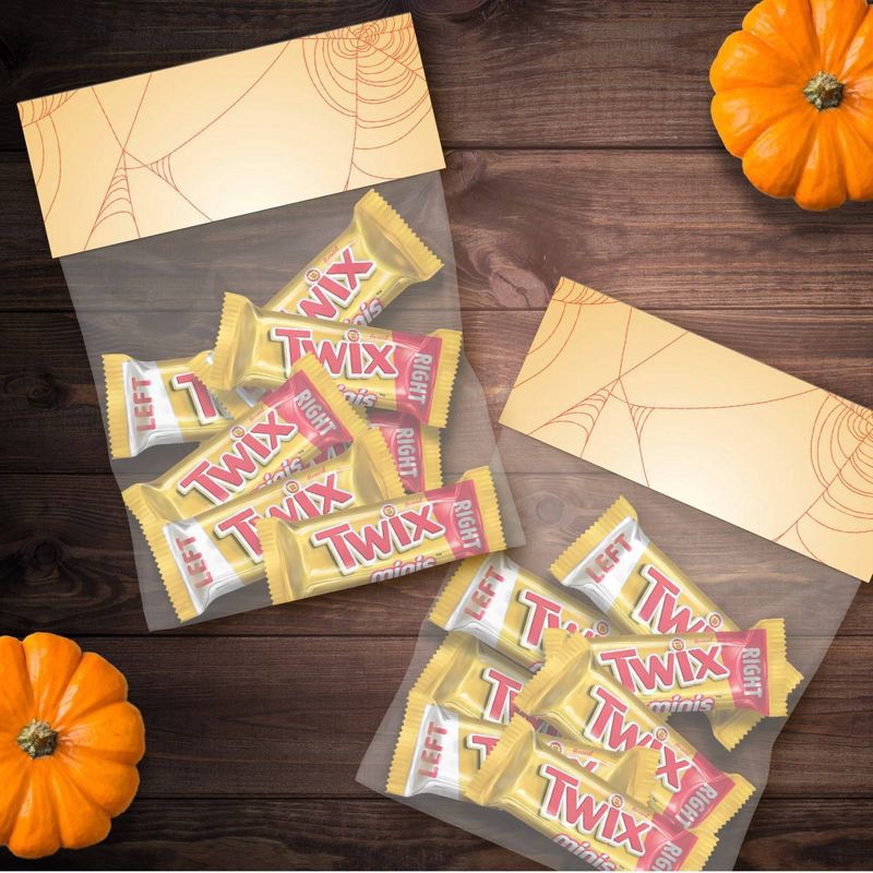 slide 8 of 11, Twix Halloween Chocolate Caramel Cookie Bars Fun Size - 18.28oz, 18.28 oz