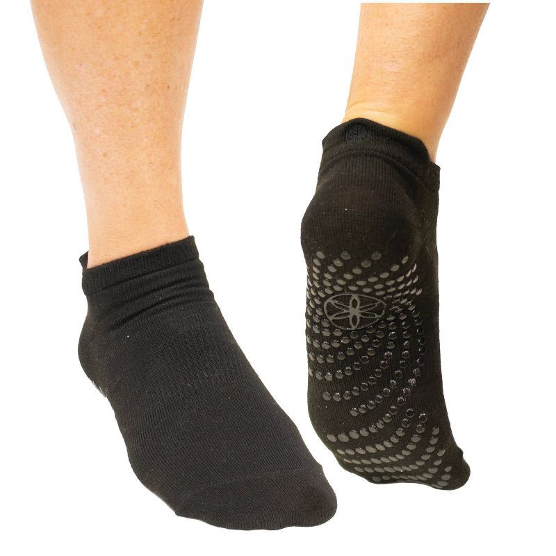 slide 3 of 3, Gaiam Gripppy Fit Athletic Socks 2pk - Black, 2 ct