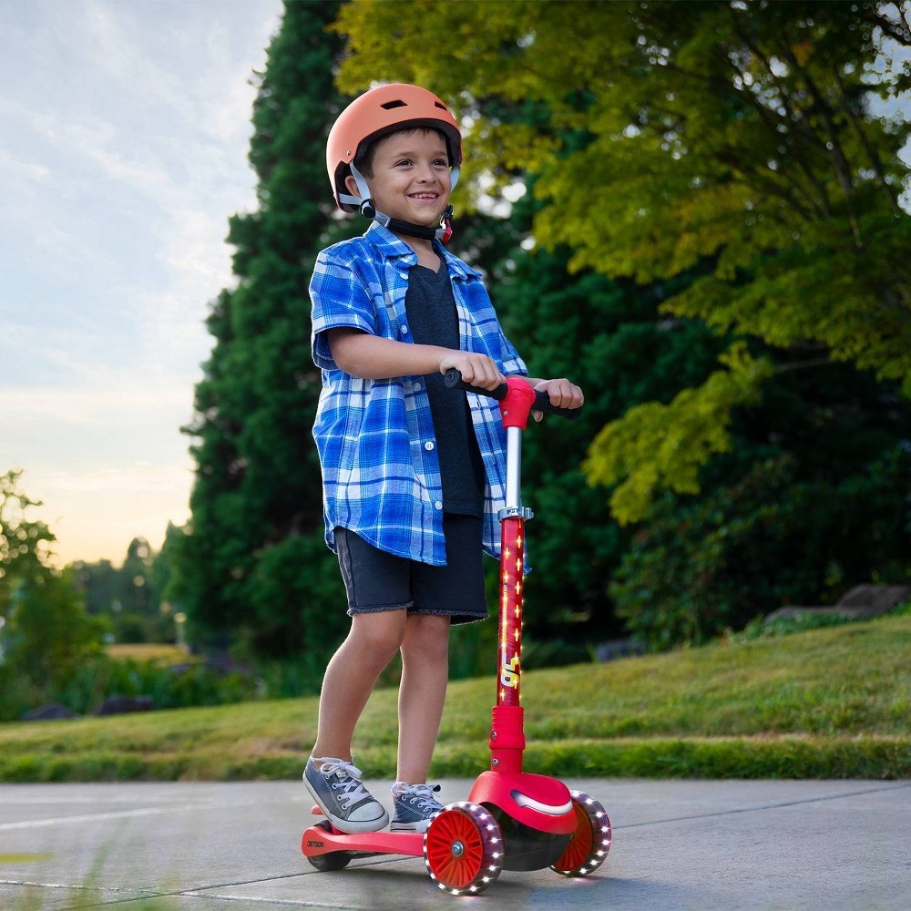 Kids Disney/Pixar Cars Three-Wheel Scooter, Red