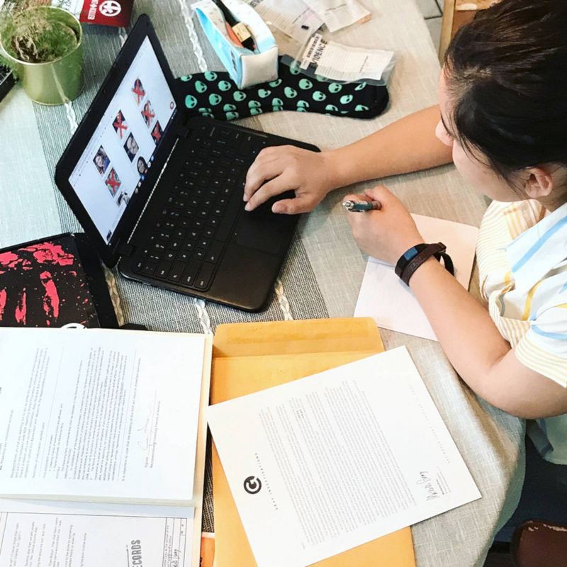 slide 2 of 10, Hunt A Killer: Death At The Dive Bar Murder Mystery Game, 1 ct